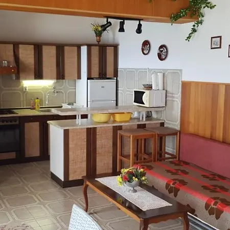 Apartment By The Sea Pisak, Omis - 1018