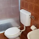 Apartamento By The Sea Pisak, Omis - 1018
